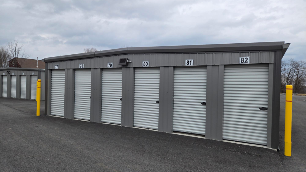 moving truck storage in Henrietta near Rochester NY